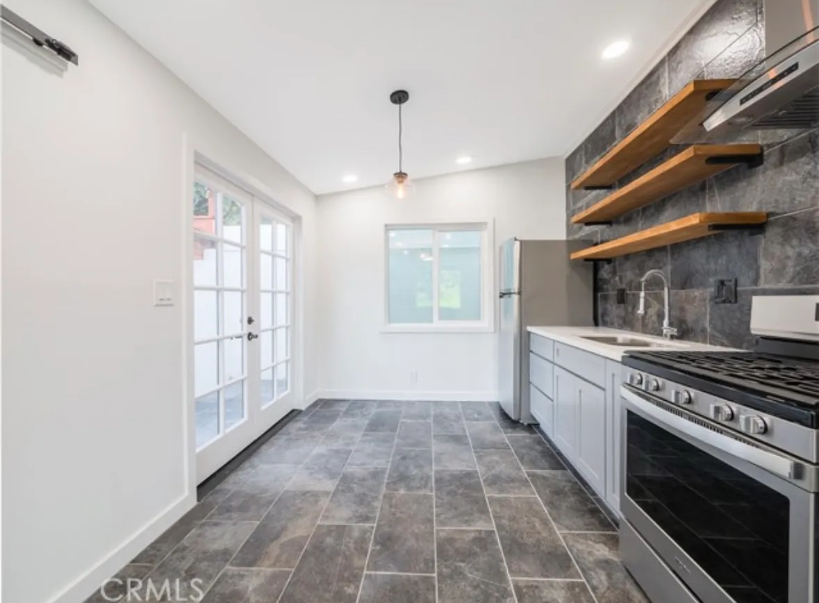 1 bed, 600 sqft, $3,000 — Photo 3