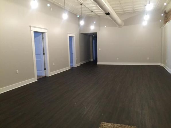 111 1/2 S Franklin St