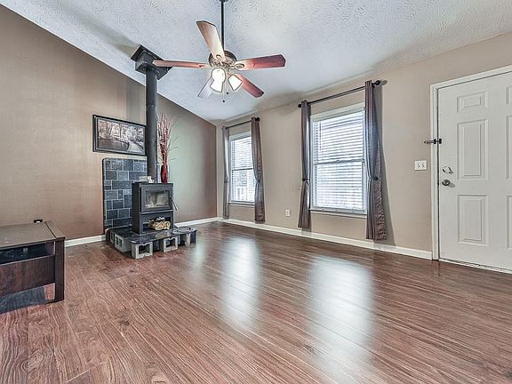 5th image of 25 Mission Ridge Dr SW
