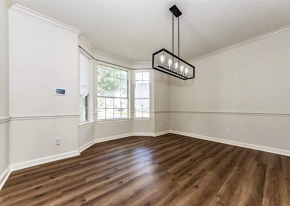 1st image of 2212 Golden Sails Dr