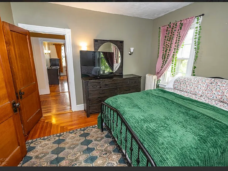 496 River Ave #2 — Photo 7