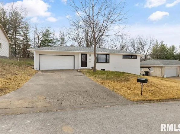 1818 Hilltop Dr, Quincy, IL 62305