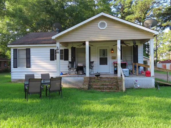 203 North St, Springhill, LA 71075