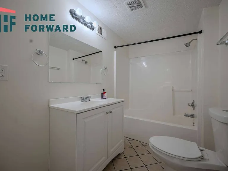 120 Burley Ave — Photo 7