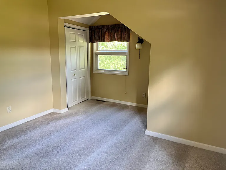 618 Fellows St — Photo 14