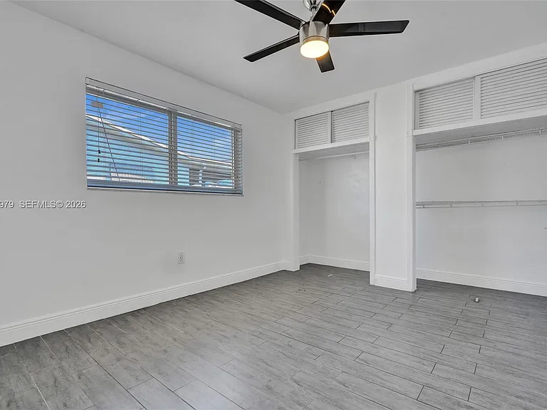 9240 SW 54th St — Photo 16