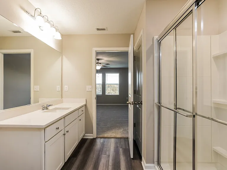 807 Kings Pine Ct — Photo 10