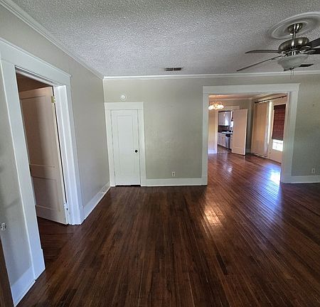 2nd image of 200 Henley Perry Dr
