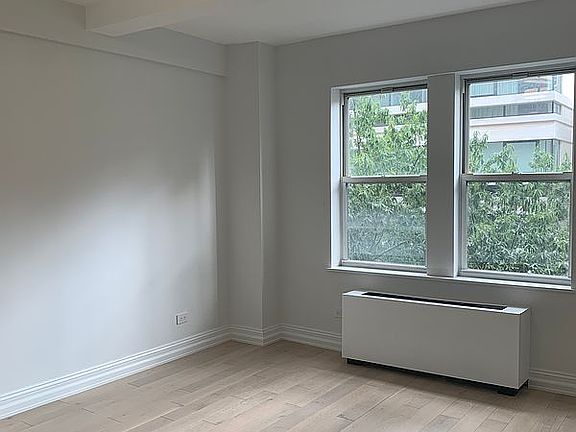 3rd image of 167 E 82nd St APT 6B