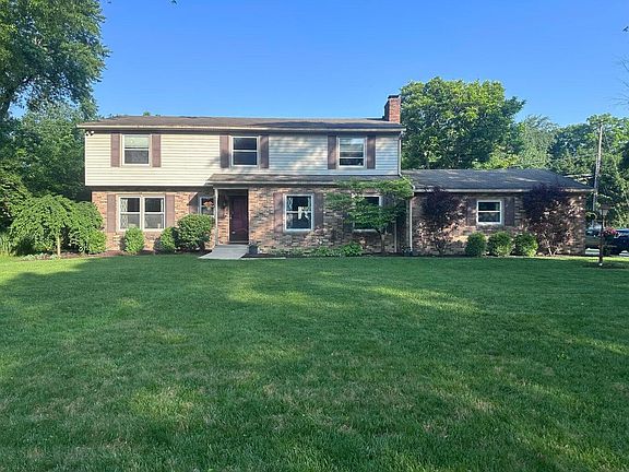 2nd image of 701 Brightwood Dr