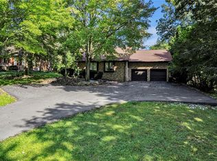 128 Evergreen Dr, Aliquippa, PA 15001