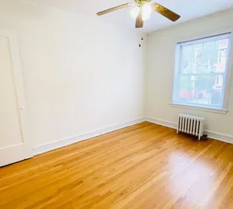 4th image of 1637 1/2 W Fargo Ave APT 2B