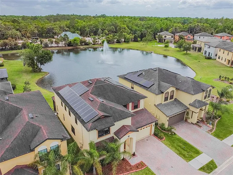 11027 Tahiti Isle Ln — Photo 7