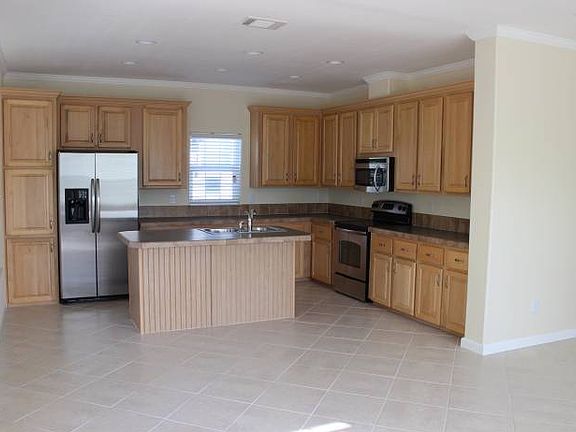 Similar Home Kitchen View