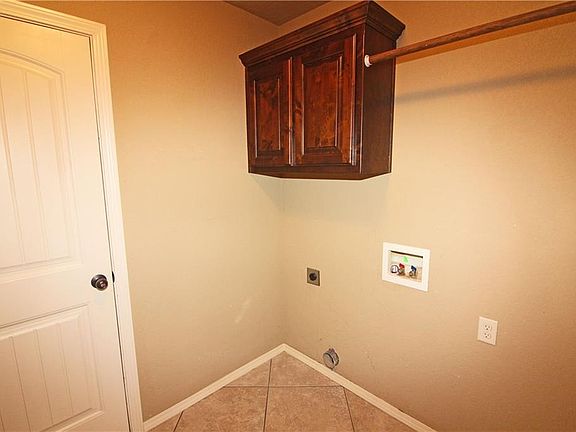 4th image of 3001 SW Woodruff St