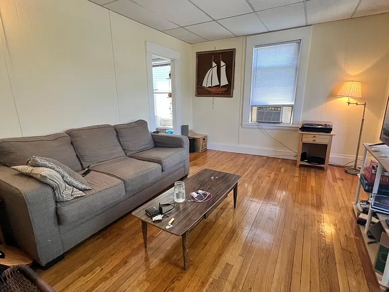 140 Hampshire St #3 — Photo 1