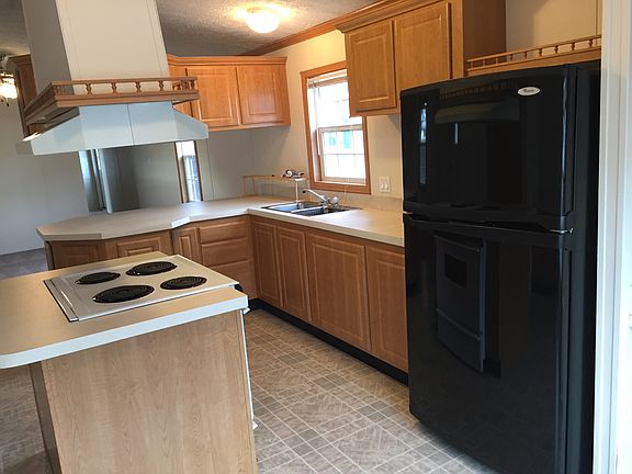 Come with appliances!