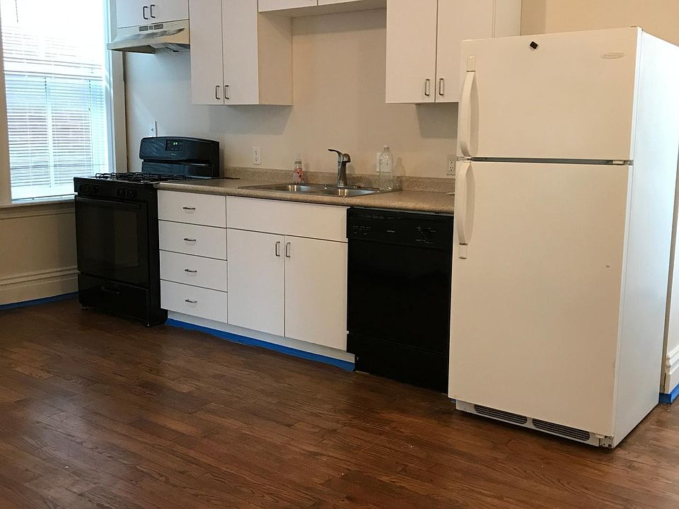 1st image of 4432 Oakland Ave #1F