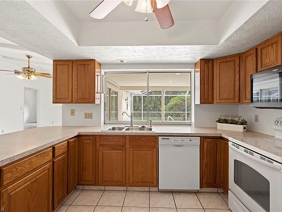 5th image of 1409 SE 19th Ter