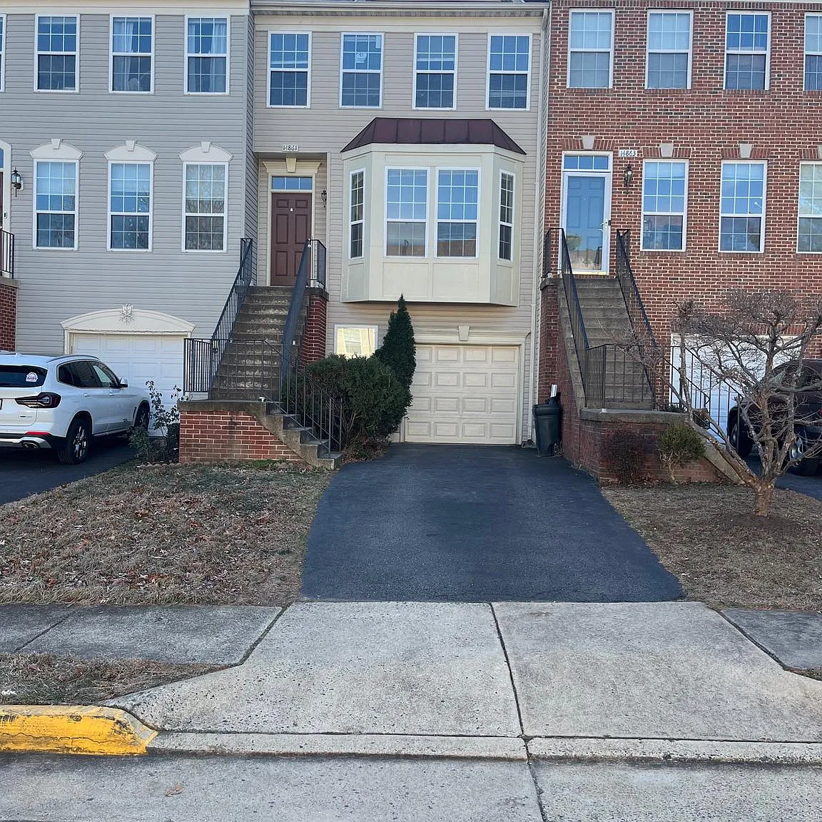 3 bed, 4.0 bath, 2200 sqft, $2,800 — Photo 3