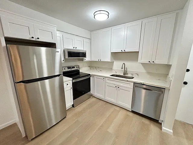 870 Diamond St #104 — Photo 5