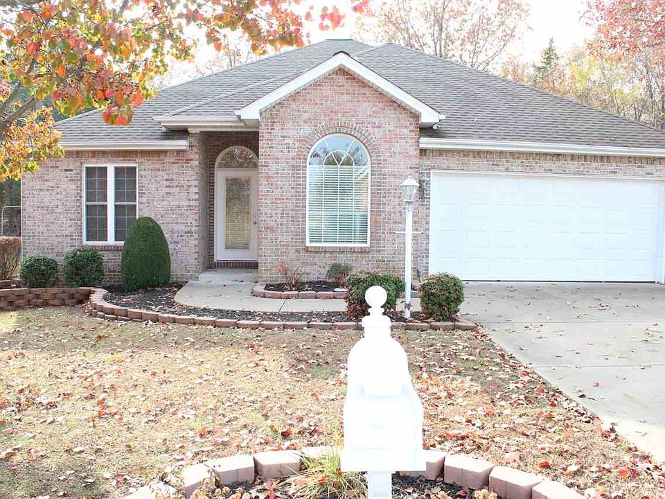 1st image of 73 Bay Hill Dr