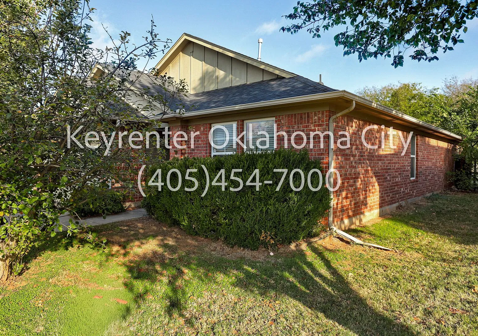 * * * $250 Move-in Special * * * Three Bedroom in Mustang School District on One Acre. * * * $250... — Photo 2