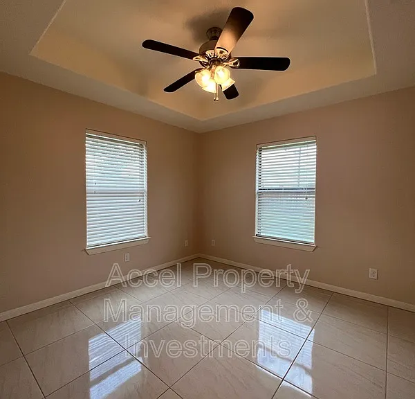 711 Abbott Ave — Photo 23