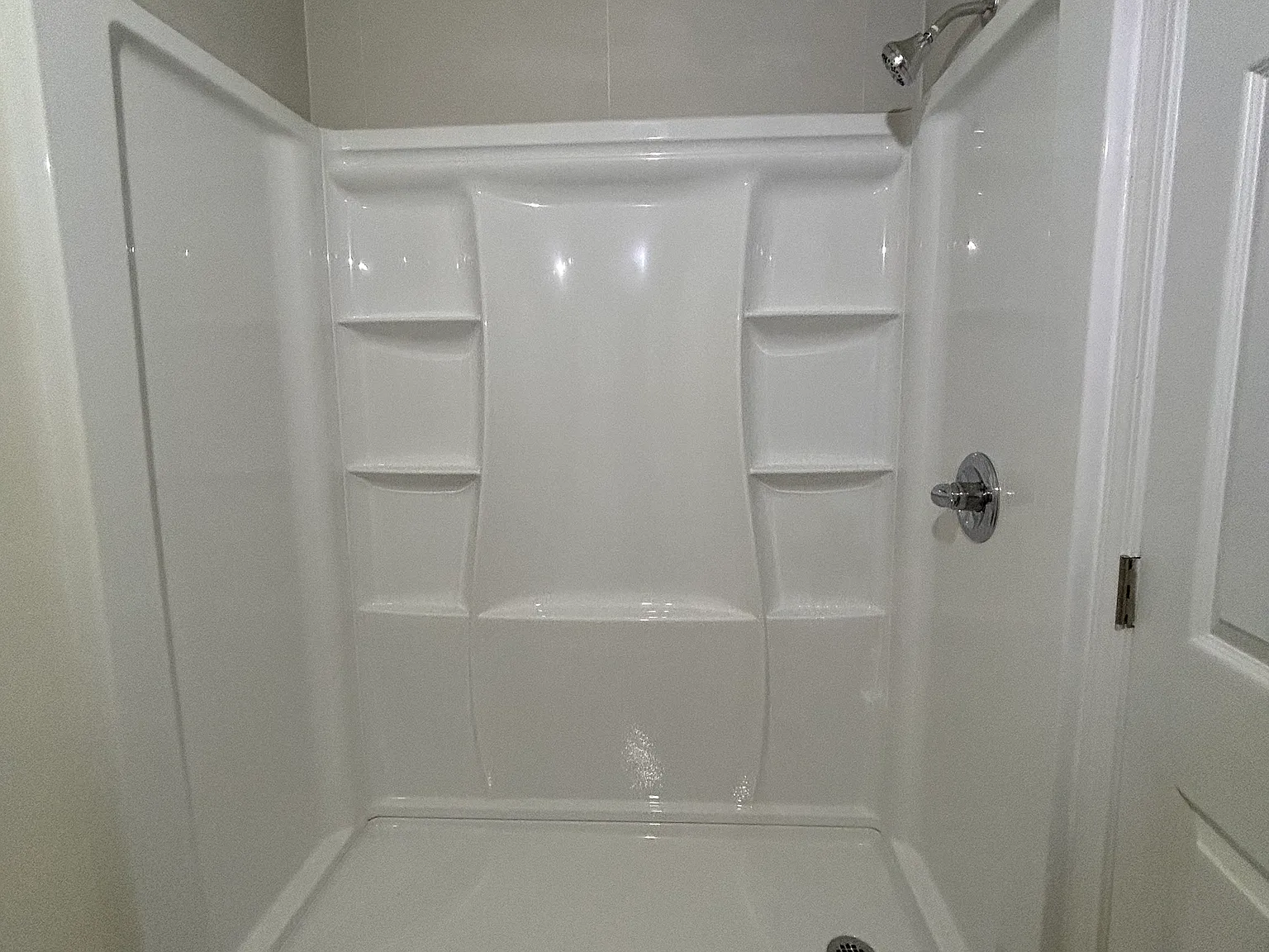 2 bed, $1,900 — Photo 2