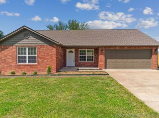 105 Chukker Dr, Pryor, OK 74361