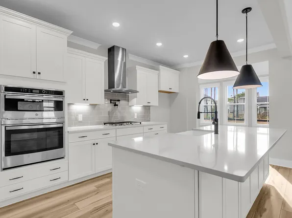 143 Seaton St, Summerville, SC 29486