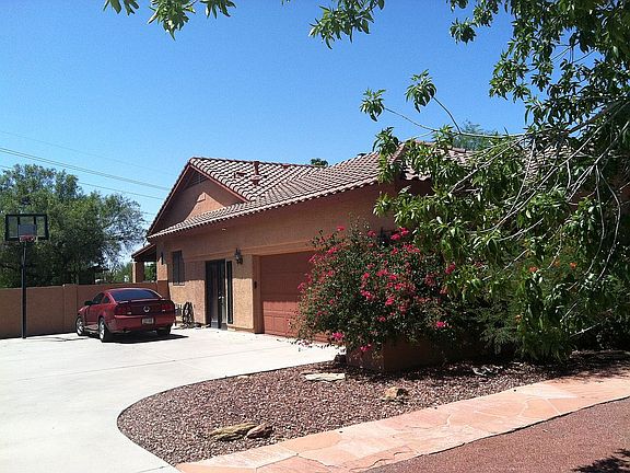4th image of 805 E Fairway Dr