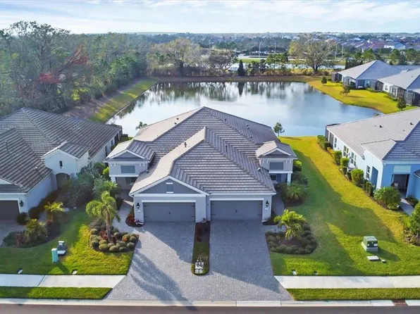 2616 Sapphire Blue Ln, Bradenton, FL 34211