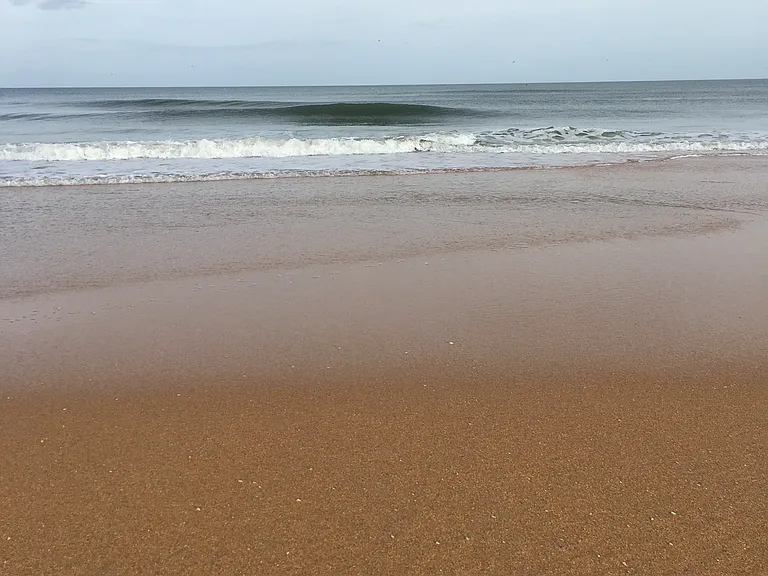 Blocks from Beach!