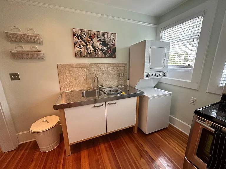 12 E Earle St #A — Photo 10