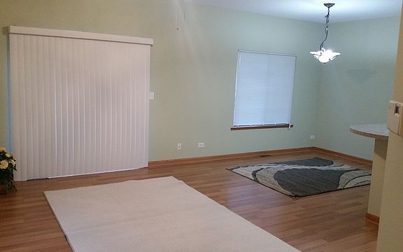3rd image of 993 Castleshire Dr #993