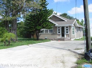 20 W Bay St, Englewood, FL 34223