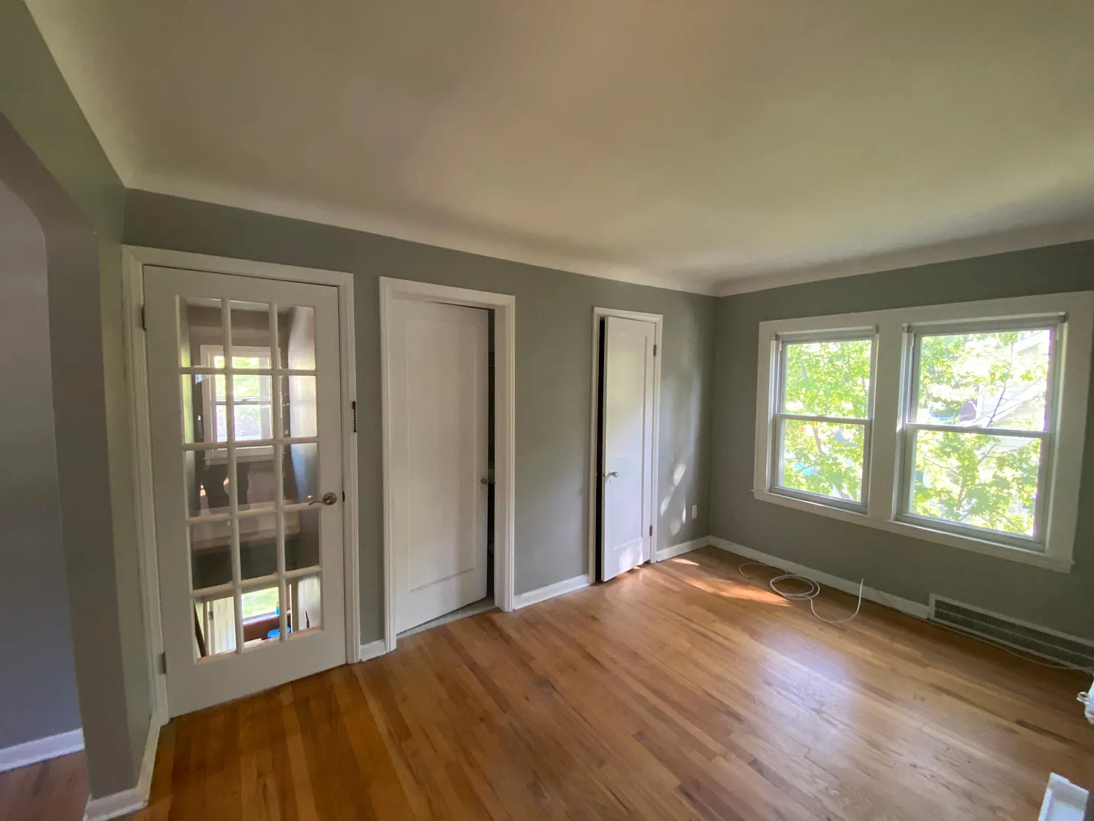 394 W Webster Ave photo 1