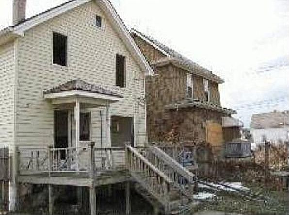 2nd image of 306 Labelle St
