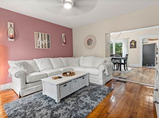 22 Grove St #B, Merrimac, MA 01860