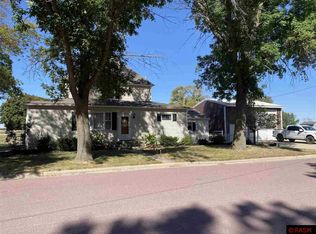 612 3rd St, Ormsby, MN 56162