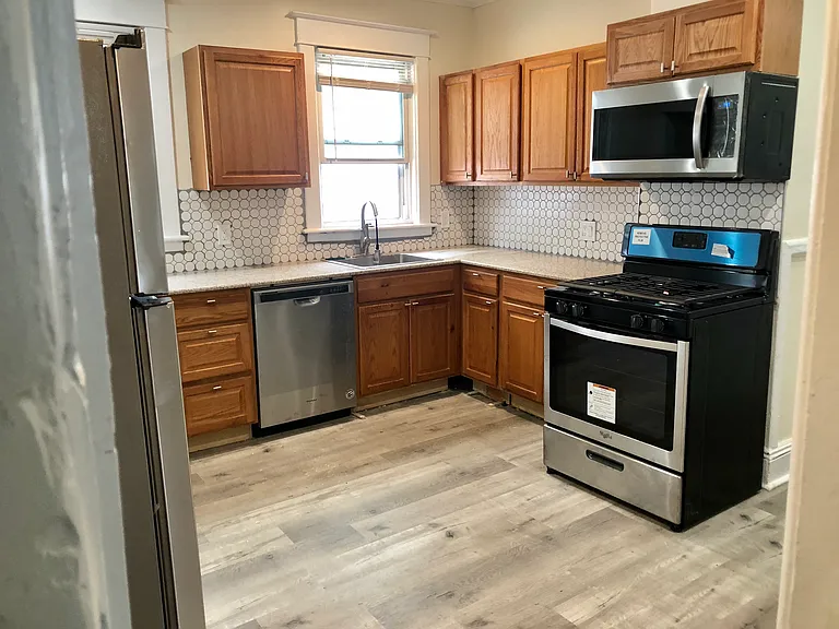 615 Myrtle Ave #1 — Photo 8