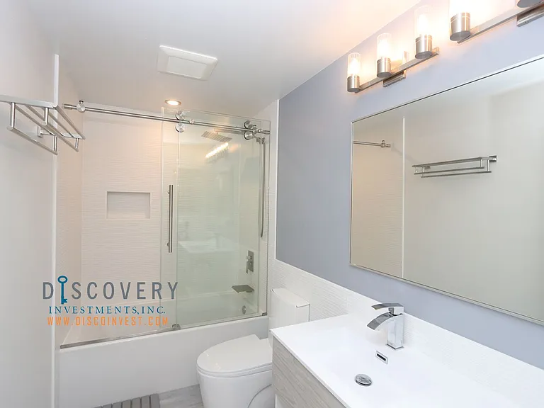 6891 Exeter Dr — Photo 15