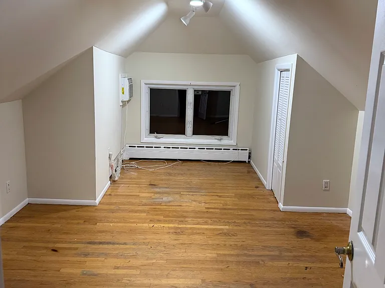 164 Castleton Ave #1 — Photo 9
