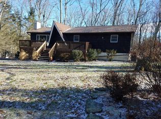 121 Dark Swamp Rd, Dingmans Ferry, PA 18328