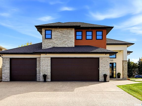 2nd image of 733 3rd Avenue