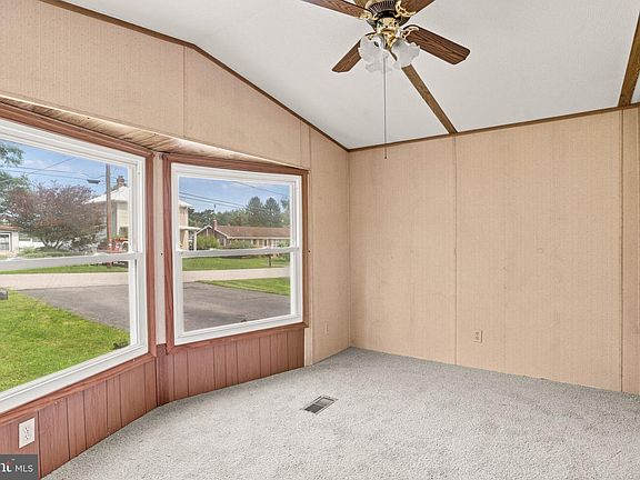 4th image of 108 Marbeth Ave