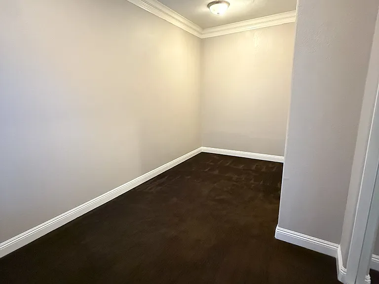 1030 White Alder Ave — Photo 18