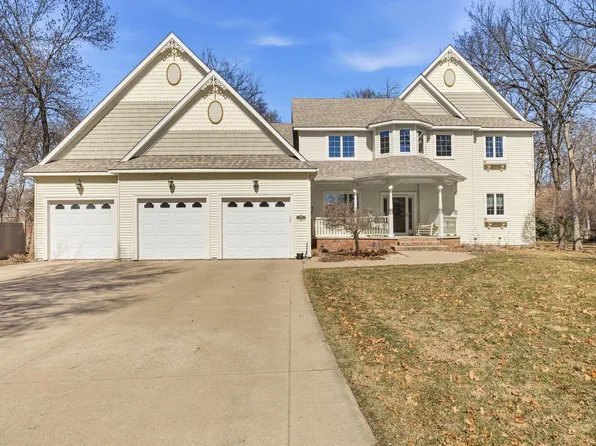 725 Starlight Dr, Sartell, MN 56377