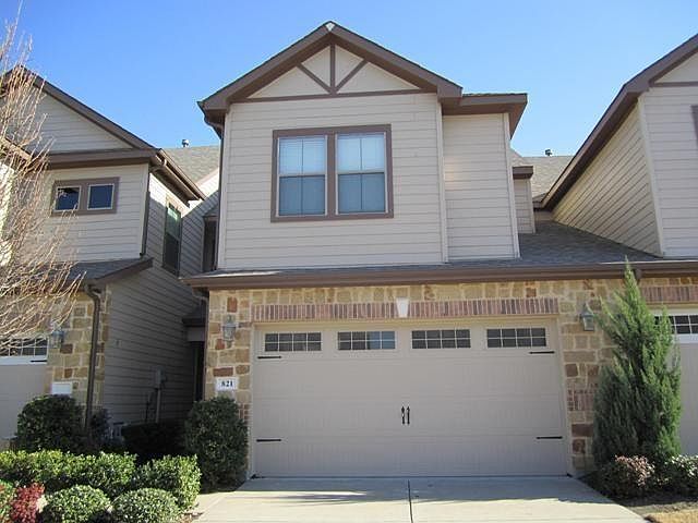1st image of 821 Apple Hill Dr